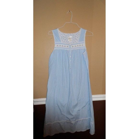 Secret Treasures Sleepwear Ladies Gown  Sz. M - Picture 1 of 4